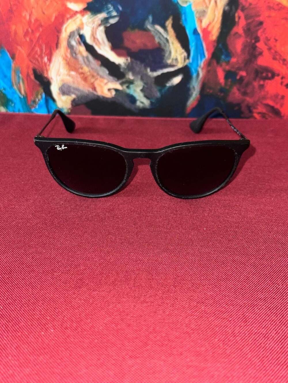 No.02 Ray-Ban Erika Classic Sunglasses in Black and Grey (RB4171F) - 54-18